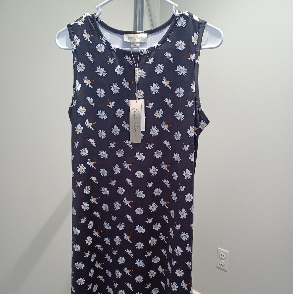 #256 NWT Women's Dress